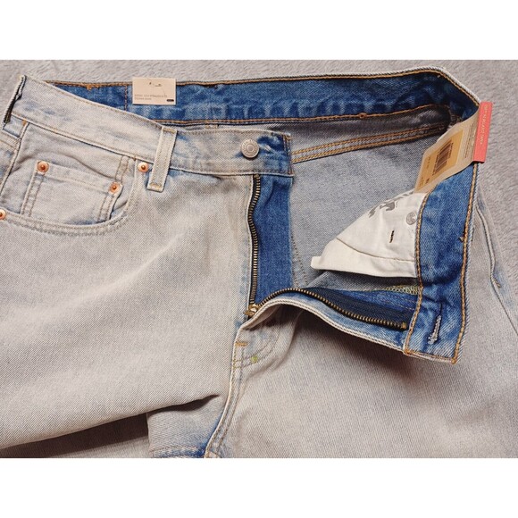 Levi’s 550 ‘92 Men's Relaxed Taper Fit Jeans With Paintmark Details Size 32x30 - Picture 11 of 16